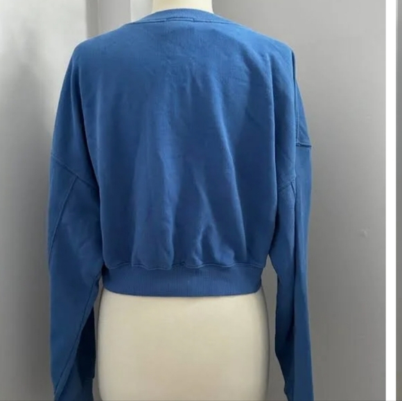 OFFLINE By Aerie Throw Back Cropped V Neck Sweatshirt Small Cobalt Blue - Picture 6 of 13